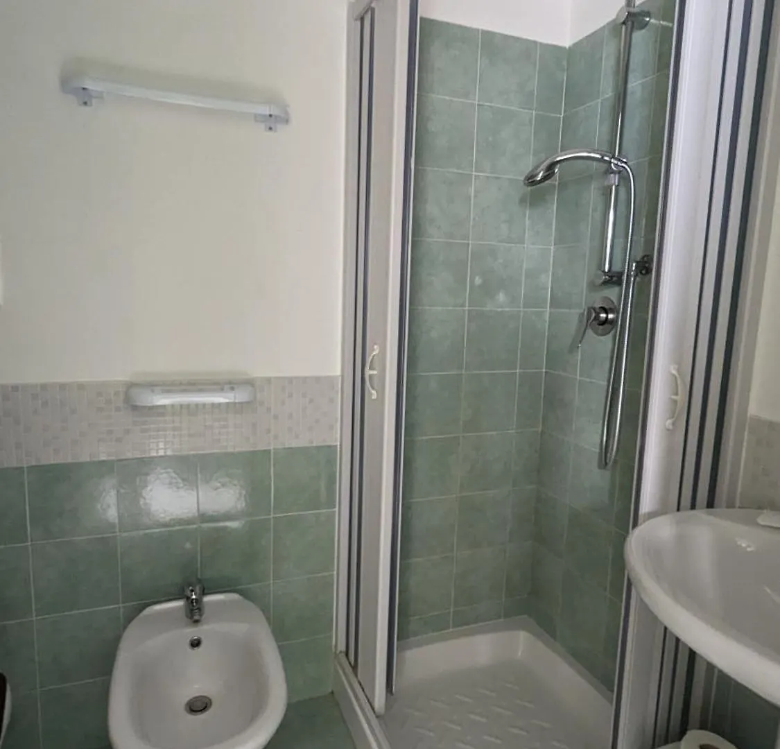 E&G Private Rooms In Apartment Trapani Italia