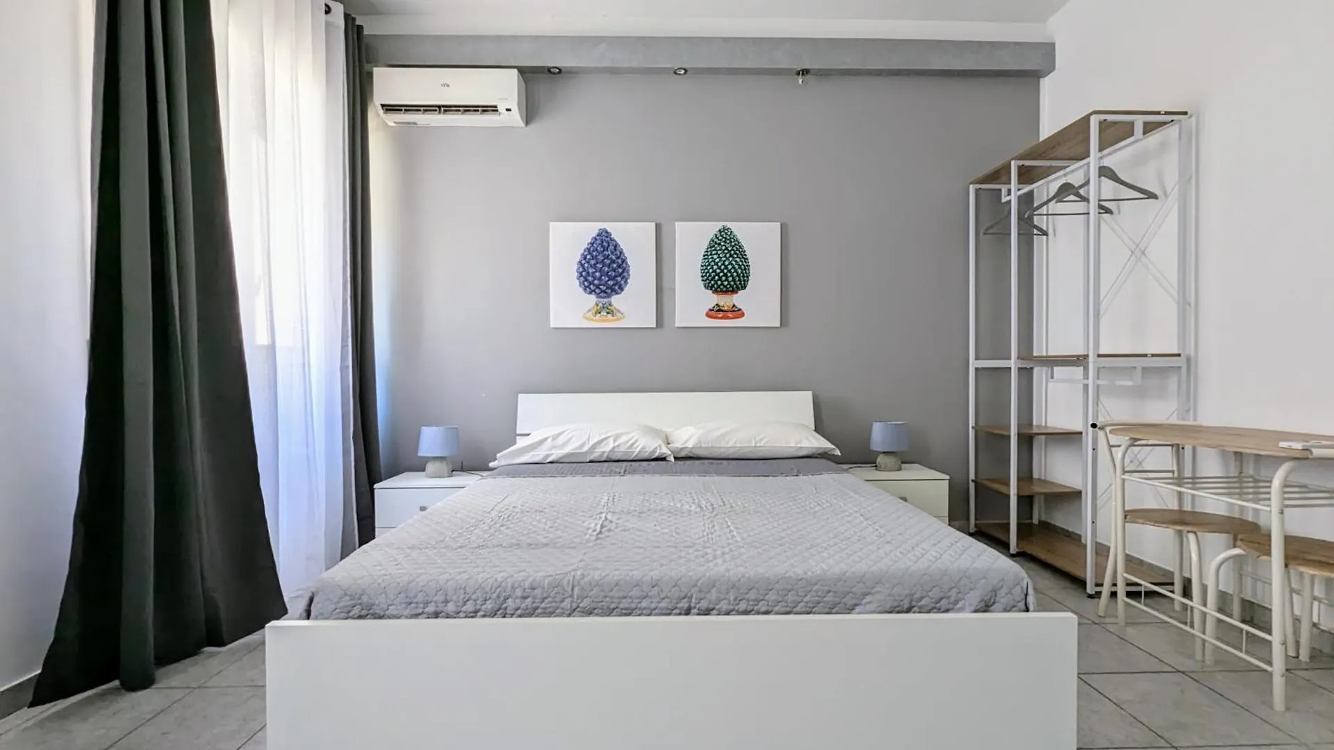 E&G Private Rooms In Apartment Trapani Italia