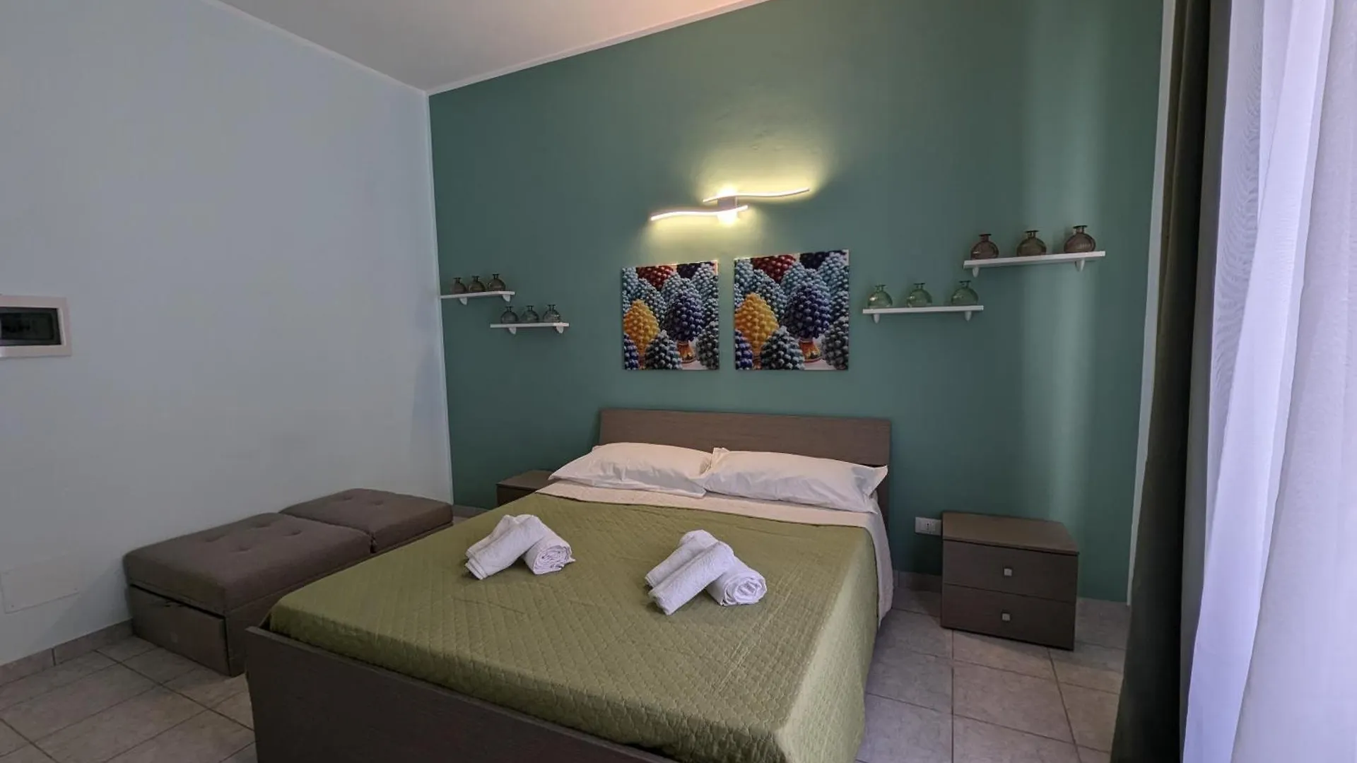 E&G Private Rooms In Apartment Trapani Italia